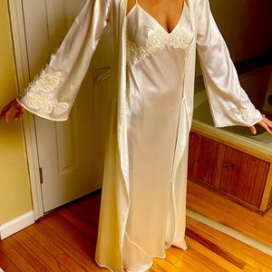 Vintage Victoria’s Secret Wedding nightgown set